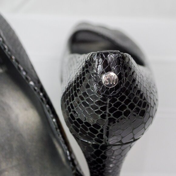 Stuart Weitzman 61/2 M, 3 in heel, reptile look Pump - Picture 6 of 6